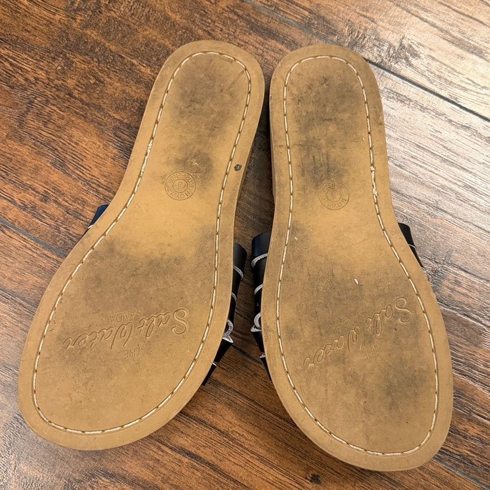 Women's Sandals, SaltWater Retro Slides, size 7, black (BL) - Picture 5 of 5